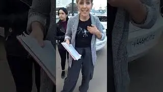 Волонтёры крадут вещи прям  в центре города Воронежа в десятке метров от Церкви Проводят обыск