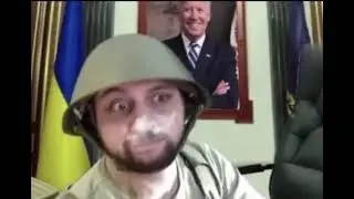 зеленску в капке под столом