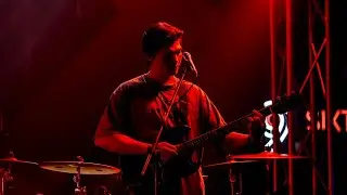 พามาดูพี่เคอาคม มือกีต้าร์วงSixtyNine เพลงยายสำอาง