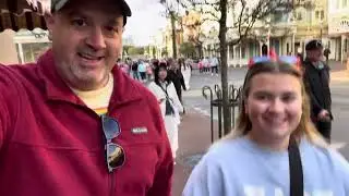 People at Disney’s Magic Kingdom Be Like