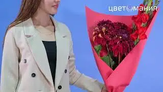 Букет из гладиолусов и георгинов