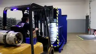FS1900 Pallet Inverter | Transfer From Chep Blue Pallet To White Wood Pallet