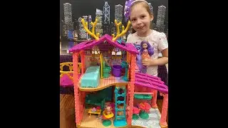 Настя и волшебный игровой домик Enchantimals.