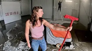 Walk in cooler. Lets get it clean!