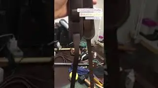 Кожаный ремень на банджо.