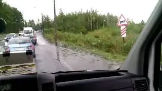 Потоп на дороге.