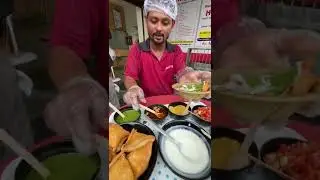 Samosa chaat 😍😱😍 #streetfood #food #samosa #recipe