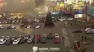 YANGI YIL KUNNI YANGI YIL ARCHASIGA ALOV BERIB KETISHDI