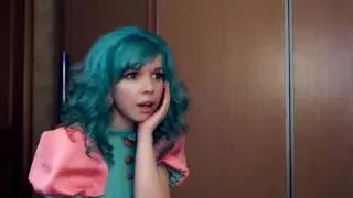 Девочка с голубыми волосами. Сластена. Lovestory.