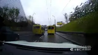 Маршрутчику не хватает мозгов и мощности двигателя