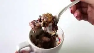 How To: 5-Minute Peanut Butter Mug Cake