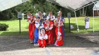 Matreshka dance ensemble with Elena Belaschenko. Russian folk dance 