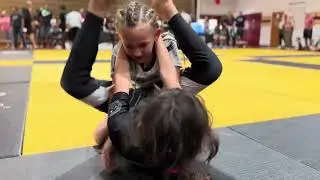 FIERCE GIRLS FIGHTING BJJ