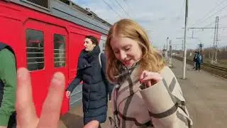 Электричка на Москву. Витя рад!