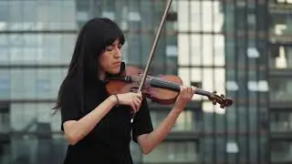 Free Stock Footages | Beautiful woman playing Violin