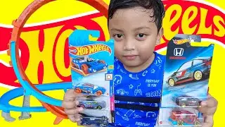 Nyobain Mobil Hot Wheels Baru di Lintasan Hot Wheels Keren