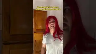 QUANDO EU TENHO TODOS OS COPOS E PRATOS NO MEU QUARTO😂
