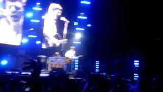 Oasis - Don't look back in anger live at wembley arena