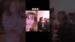 ЦЕЛУЮТСЯ ДЕВУШКИ 😳