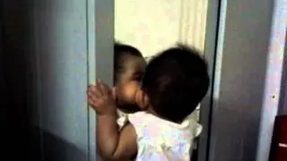 Suri kiss Suri