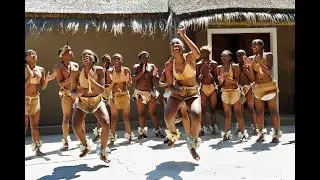 (Traditional African dance and music) Mmamonnye Tsholetsa mosepele
