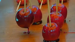 Apple candy coating apples with candy - Nakanoshima Festival