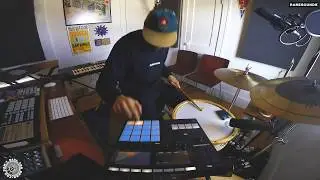 Live Beat on Maschine MK3 and Drum set Combo
