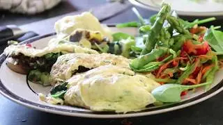 **COOKING VIDEO** Reeces Omelette - Healthy Omelette for cutting weight