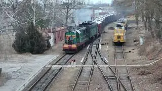 Два поезда одновременно
