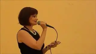 "Кораблик". Музыка Андрея Обидина, слова Виктора Сухарева. Исполняет Анна Артемьева.
