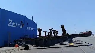 Excellent view of Zamil Shipyard 