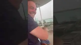 Terrifying footage from plane flying through Mallorca storm