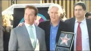 Governor Arnold Schwarzenegger (L) and James Cameron.flv