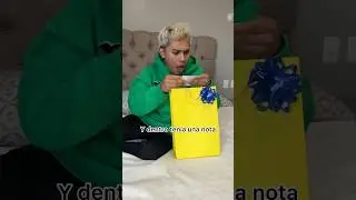 ME DIERON UN REGALO !
