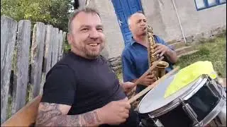 Seara pe Uliță la Godeanu Daniel Diamantul și Mihai Rădulescu Sax