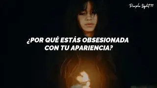 Nessa Barrett - Dying On The Inside (Español) || Video Oficial