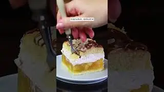 Idealne na Wielkanoc - biszkoptowe ciasto z jabłkami 💛🍏💛 