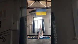 SPLITS FOR UKRAINE | UKRAINIAN GIRL | YOGA STRETCHING