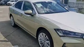 primul contact vizual cu noua Skoda Superb 2024.