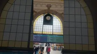 How does a railway station looks in PORTO?? #porto #portugal #português #portuguese