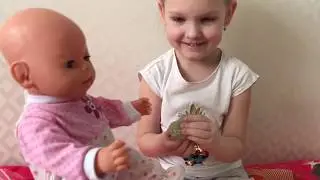 Morning dolls BABY BORN washes drinking tea Vick as a mom