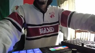 How to use resample to make a beat with the sp404 mkii and the maschine mk3