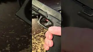 Is a Button Mag Release Best? I prefer the Paddle. #glock #walther