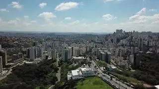 Filmagens com Drone - Visão geral do Bairro Buritis em Belo Horizonte, Minas Gerais, Brasil