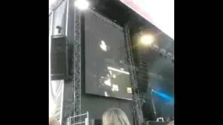 30 seconds to mars live at frequency festival 2010 (beginning)