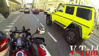 A NERVOUS GIRL in a Mercedes G 500 4x4²