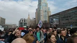 Основной лозунг на митинге в защиту свободного интернета - "Путин - Вор!"