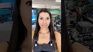 Косячу по гидравлике🙈  Как у вас дела, друзья? Как ваш день проходит? #минипогрузчик #гидравлика