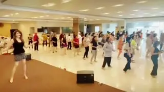 Just to See Her - Line Dance - Julie Lockton (ES) & Sebastiaan Hotland (NL) - Indieliners