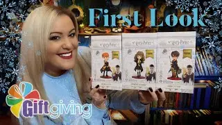FIRST LOOK - Harry Potter Gift Giving All Wrapped Up Figures Unboxing | Victoria Maclean